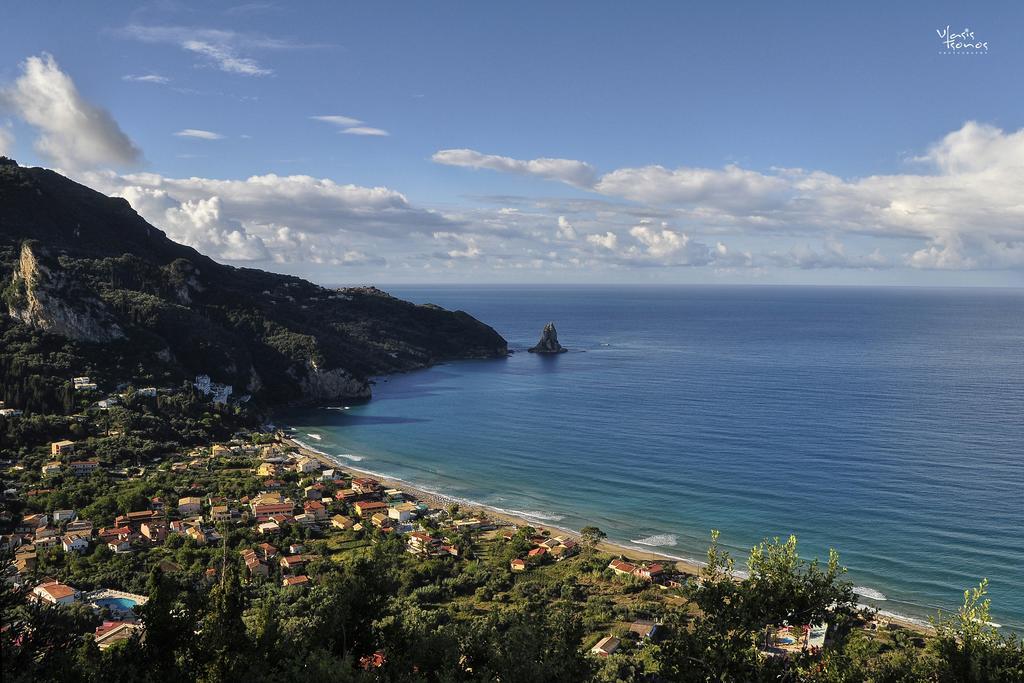 Rolandos Apartments Agios Gordios  Eksteriør billede